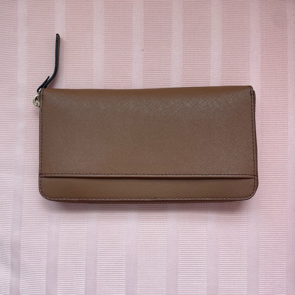 KATE SPADE - Brown Leather Envelope Large Zip Wallet - Picture 3 of 8